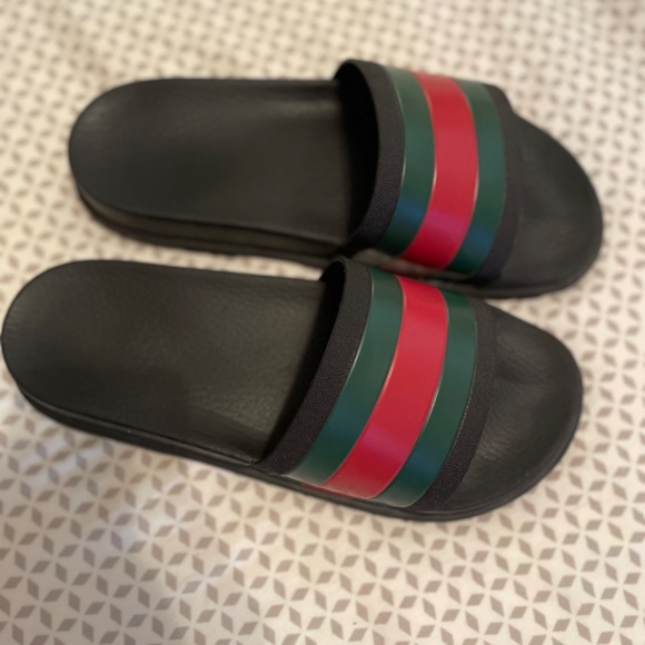 Gucci Flip Flops Size 9 main image 5